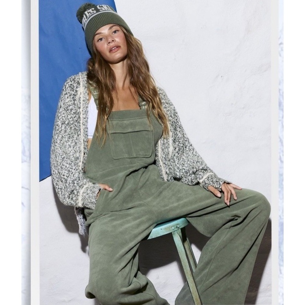 OFFLINE By Aerie Ski Lodge Fleece Overalls Jumpsuit Women's S Green NWT Cozy